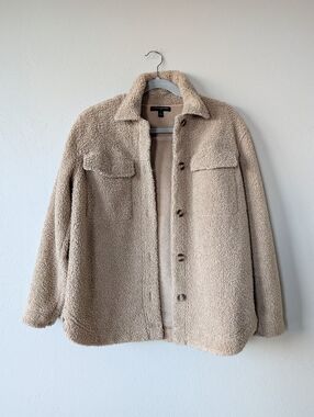 Banana Republic Tan Sherpa Jacket  Cozy Layering Size XS Oversized Collared